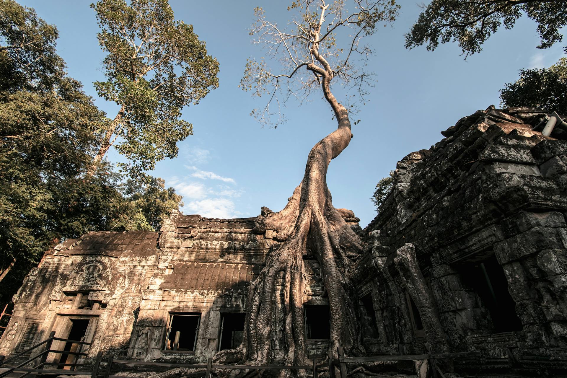 Enchanting Cambodia: 6-Day Tour of its Pearls
